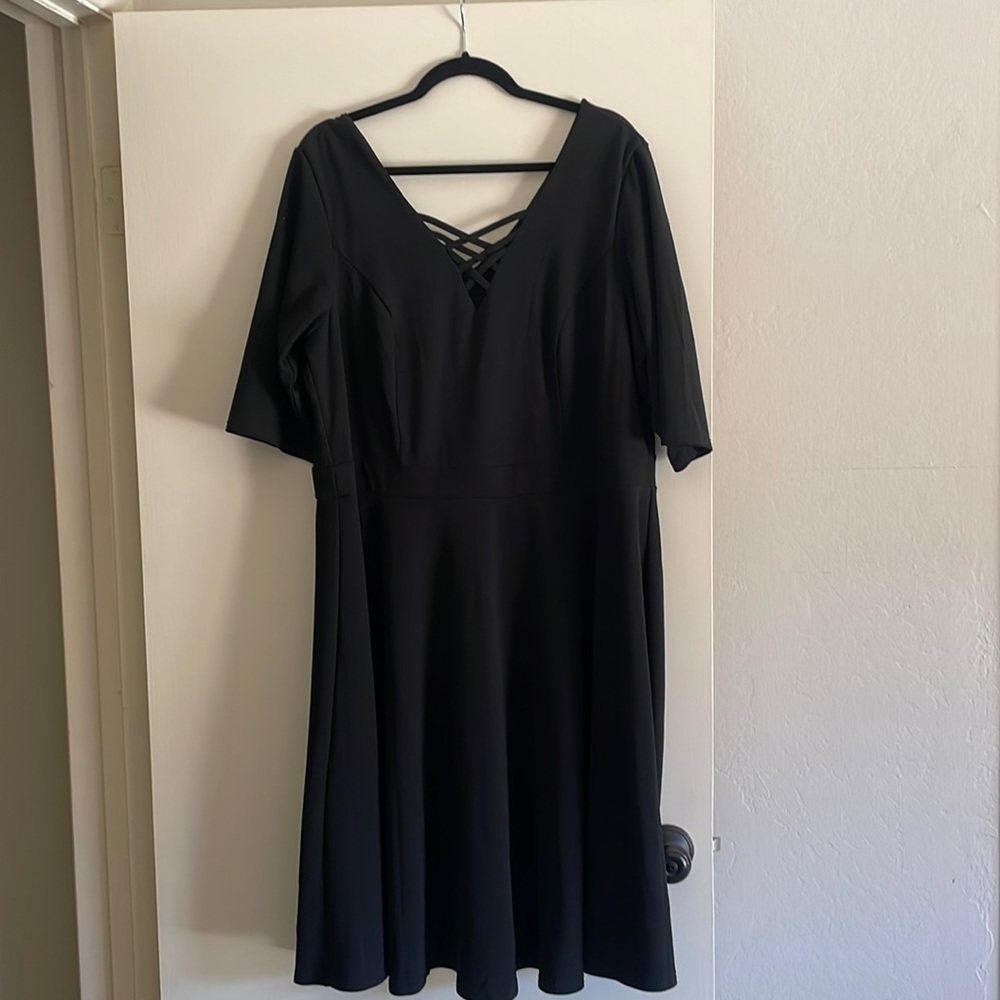 Black fitted Dress with cute cutout neckline